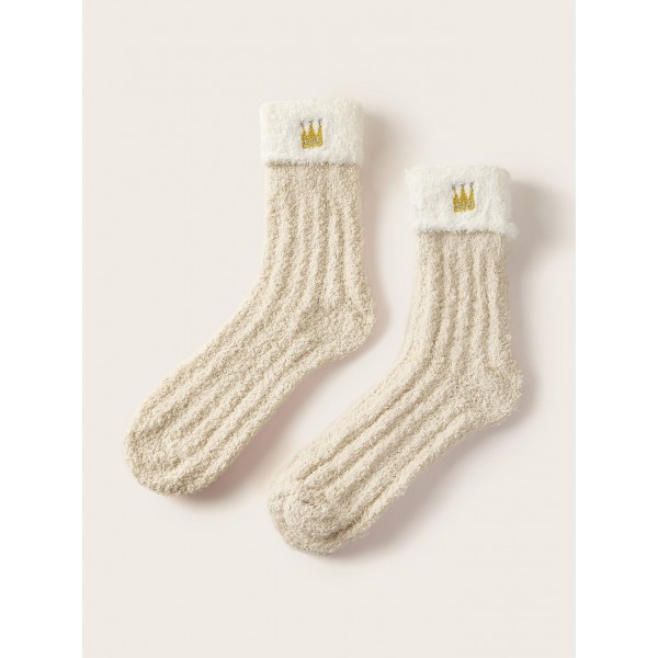 1pair Crown Embroidery Fluffy Socks
